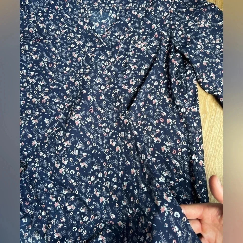 UNDER 10: floral shirt - Picture 2 of 3
